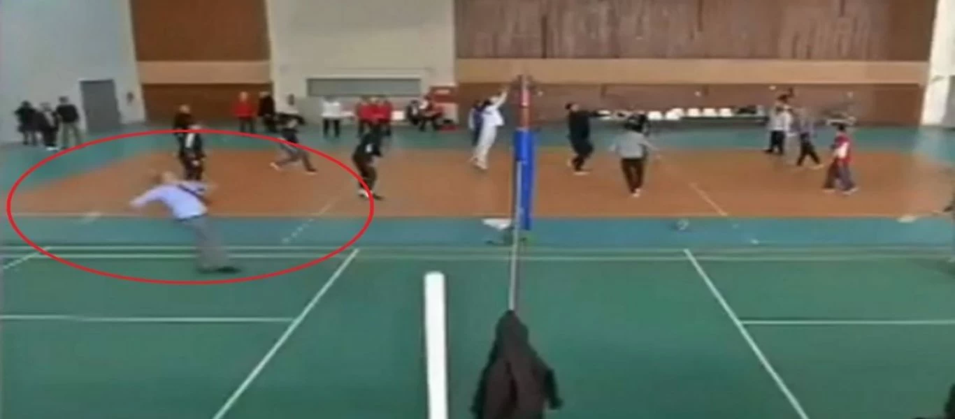 Γιώργος Κατρούγκαλος: Καρέ-καρέ ο τραυματισμός του - Δείτε το βίντεο